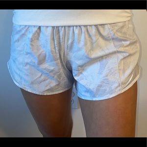 Lululemon hotty hot shorts